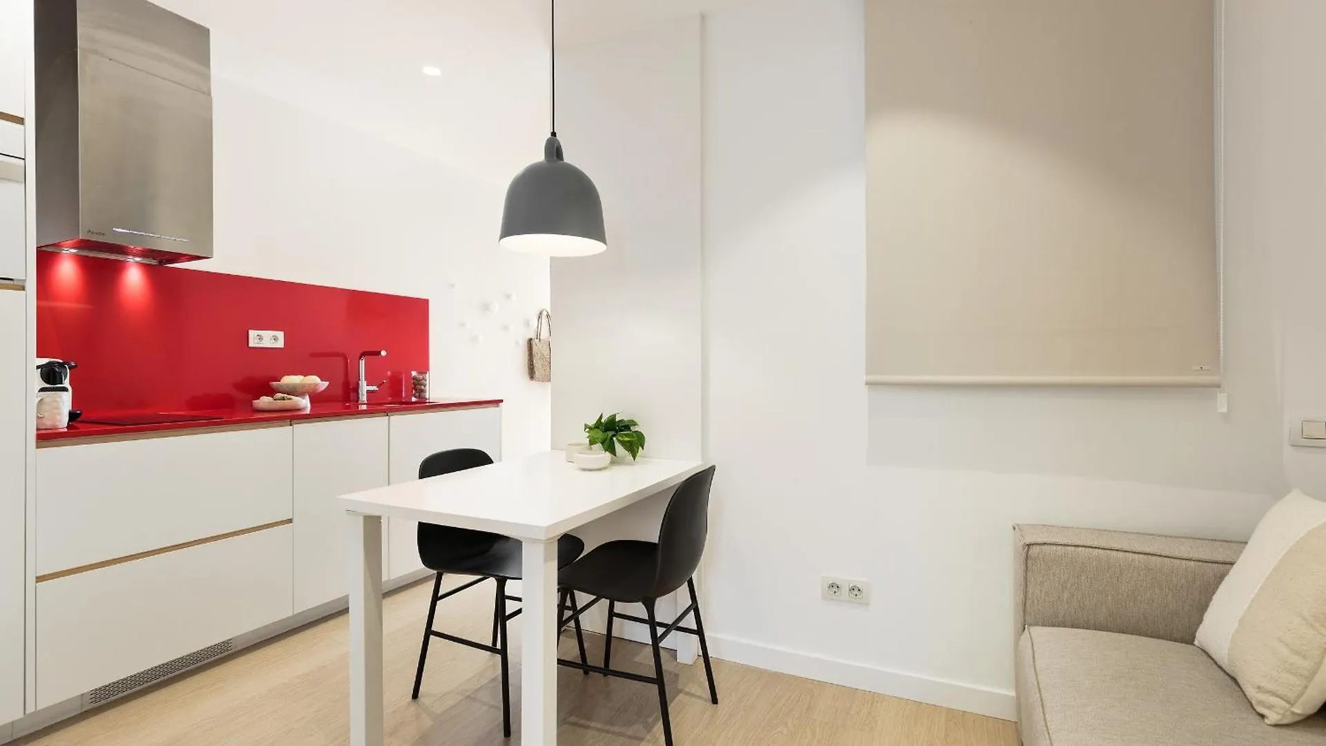 Ola Living Santa Anna Apartment Barcelona Spain