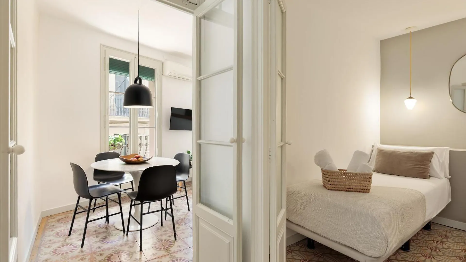 Ola Living Santa Anna Apartment Barcelona 0*,  Spain