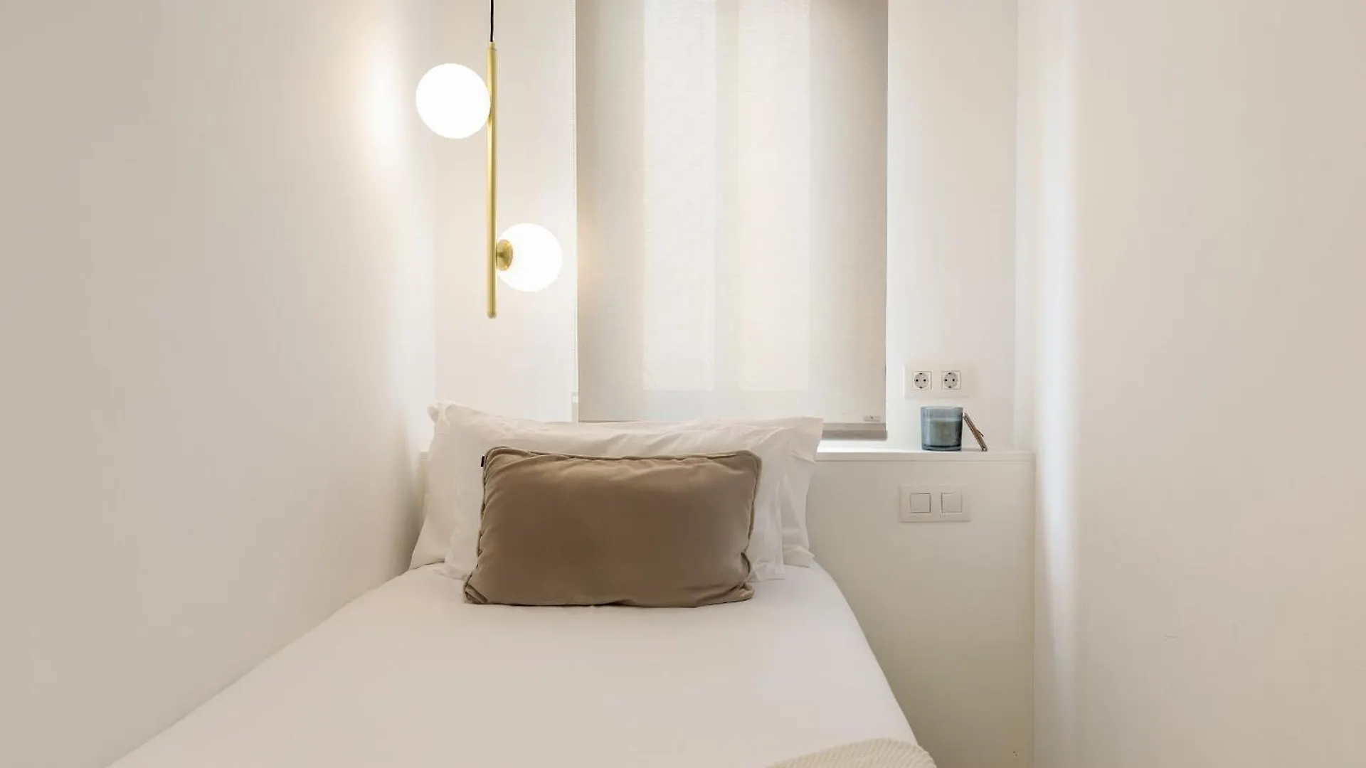 Ola Living Santa Anna Apartment Barcelona